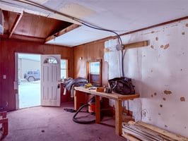 31080563