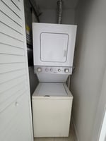 31082200