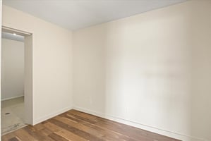 31083096
