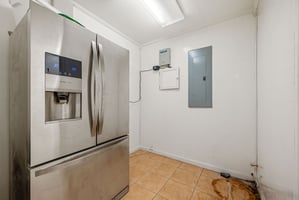 31085294