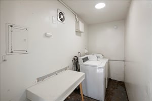 31090502