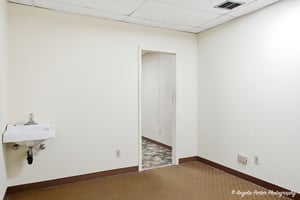 31102806