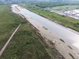 31156403