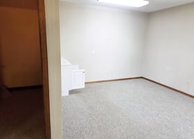 31158173