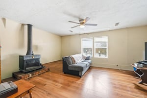 31172598