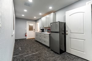 31172663