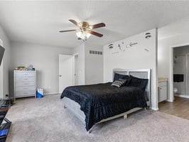 31270413