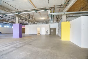 31864002
