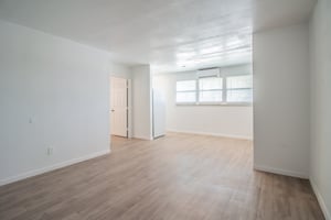 31343515