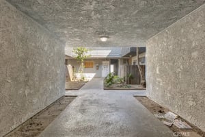 33501393