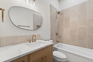 31283986