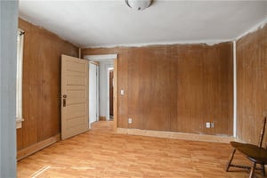 31425674
