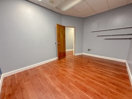 31305647
