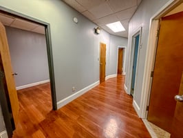 31305640