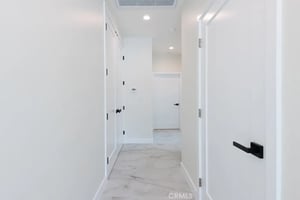 32902064