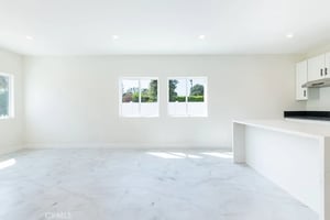 31647303