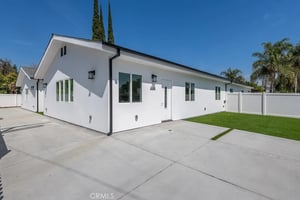 31647296