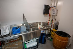 31337542