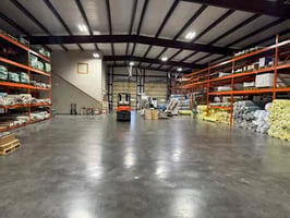 31368122