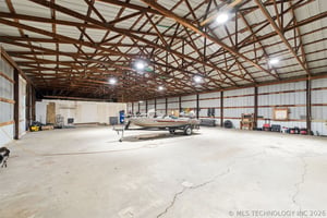 31373916