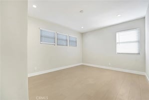 31589358