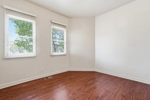 31383183