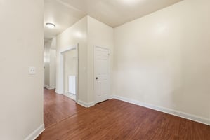 31383174