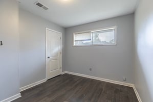 31383389