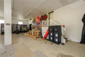 31390386