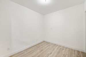 31393100