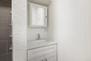 31393096