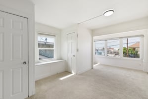 31393076