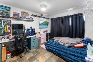 31398600