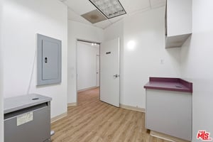 31402646