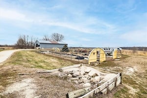 31404317