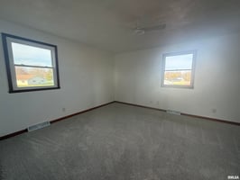 31404547