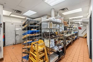 31418598