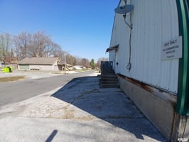31571648