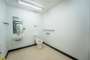 31431723