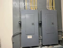 31433018