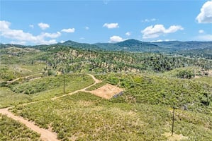 31744051