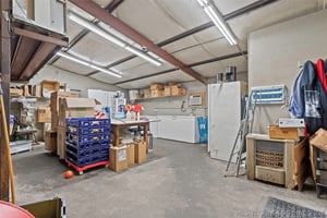 31787516