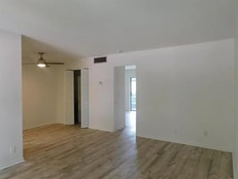 31482073