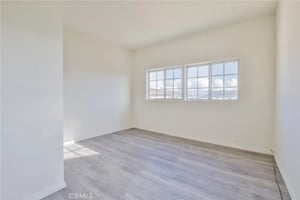 31720220