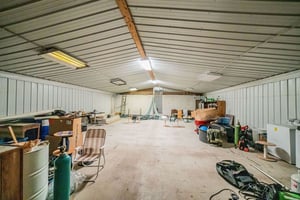 33592871