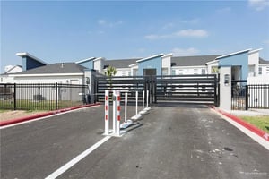 31493124