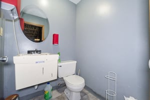31493310