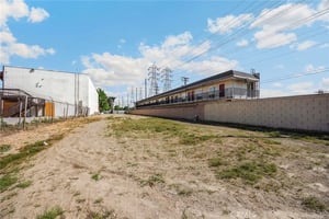 31610651