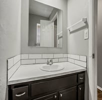 31507676