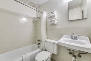 31508774